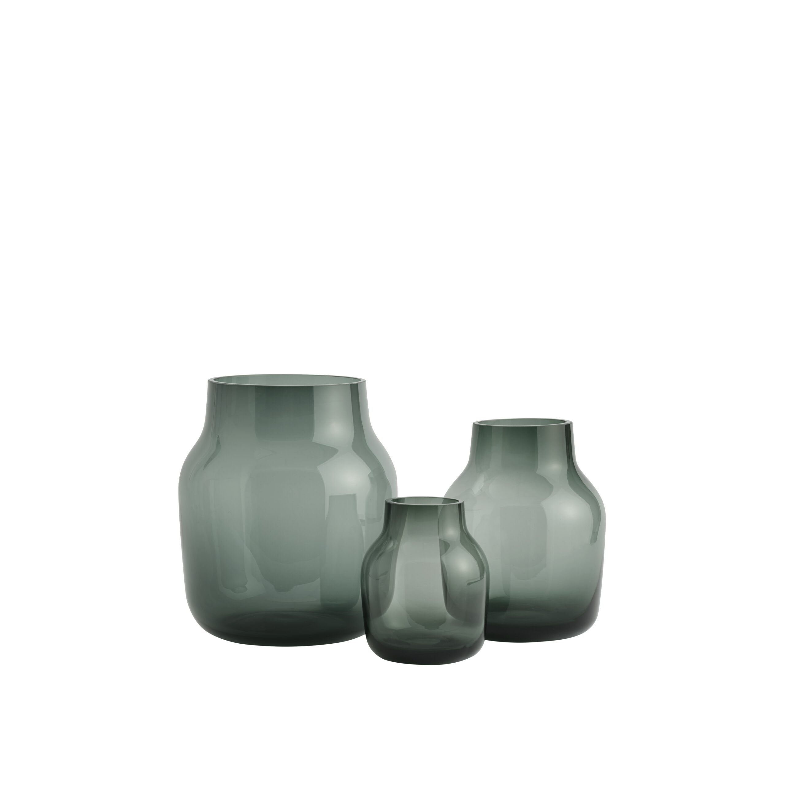 Silent-vase-family-dark-green-muuto-5000×5000-hi-res